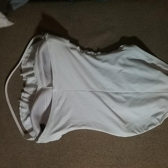 La Blanca One piece ruffle White Swimsuit - Picture 3 of 5